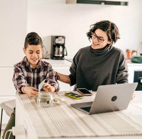 Résultats de l’étude sur l’éducation financière et budgétaire des enfants1 et lancement de la 8e édition « J’invite 1 banquier(e) dans ma classe »